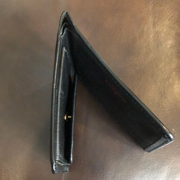 W LOUIS VUITTON Marco Black Epi Leather BiFold Wallet SP0095 - Picture 14 of 17